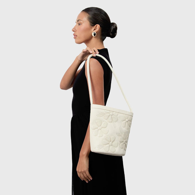JANIA BUCKET BAG HUESO - Imagen 3