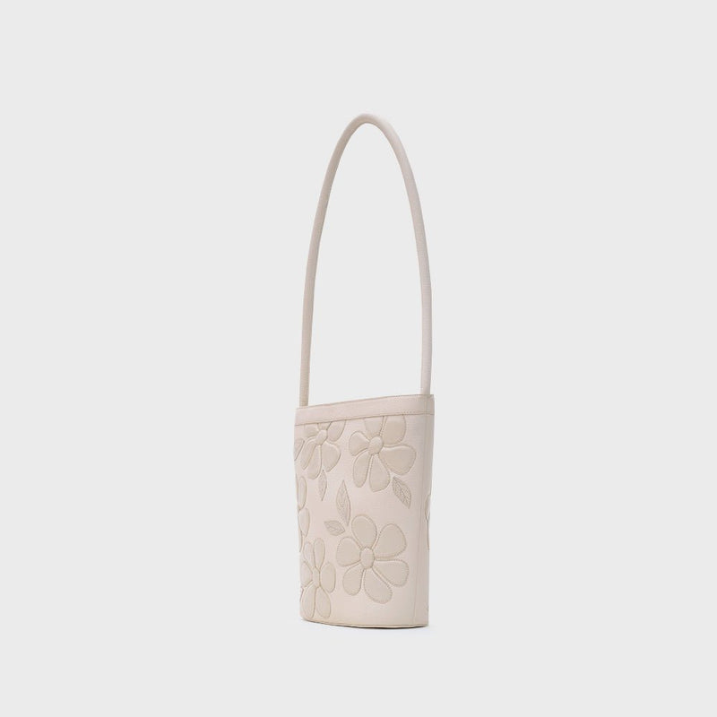 JANIA BUCKET BAG HUESO - Imagen 5